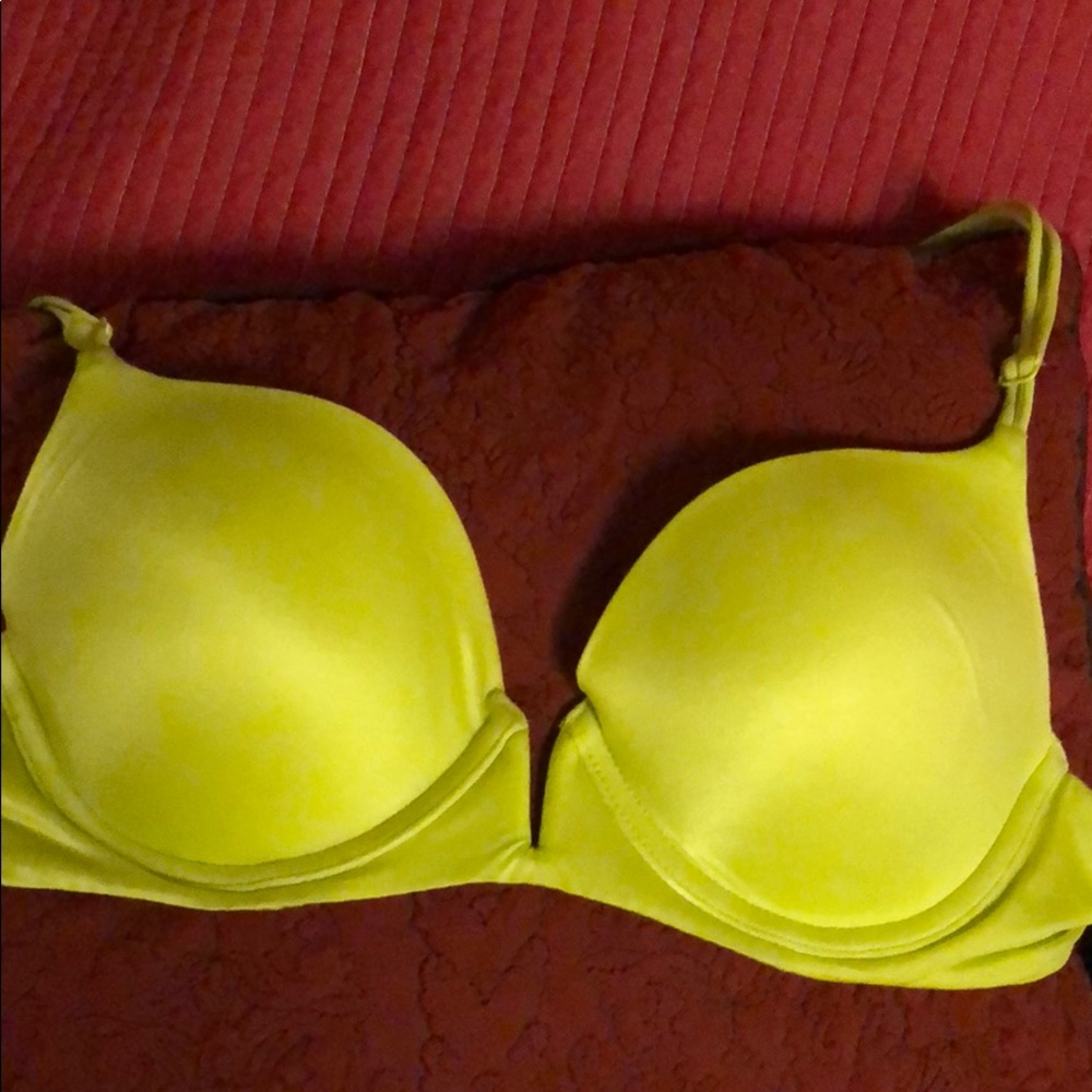 Victoria’s Secret bra